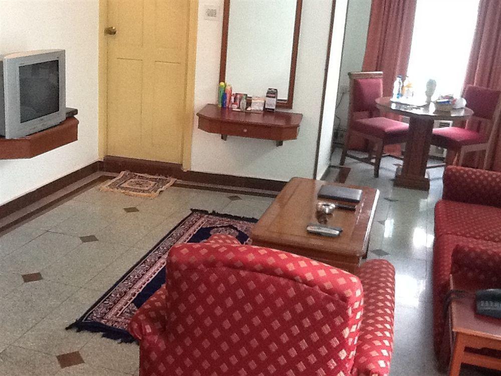 Hotel Kanishka Phg Bangalore Esterno foto